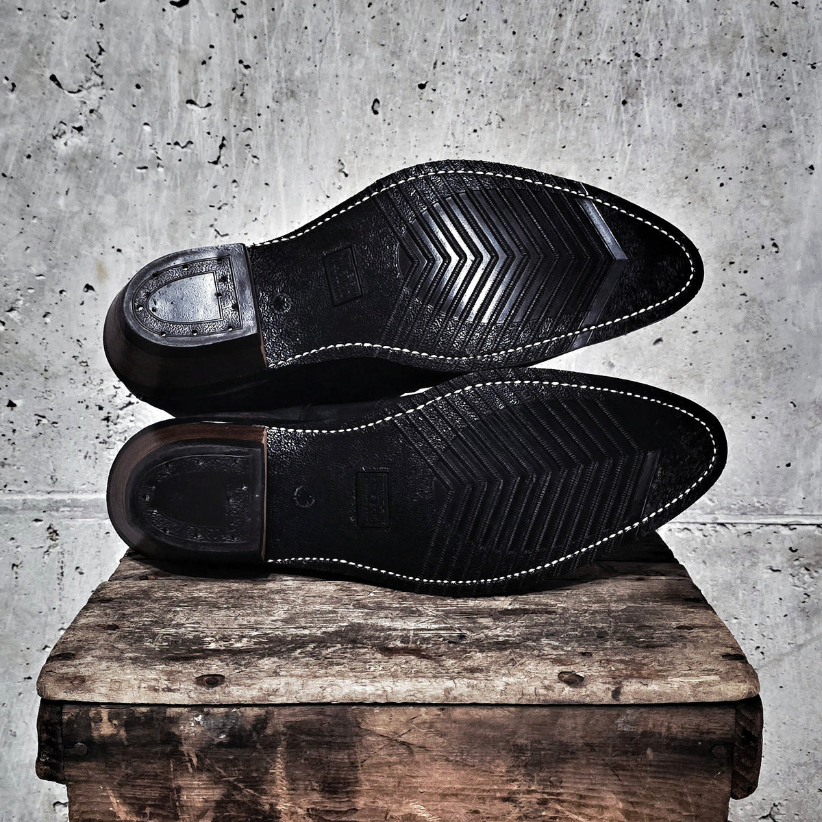 ReBoot - Western Ranchero - Charcoal Nubuck - 12 E