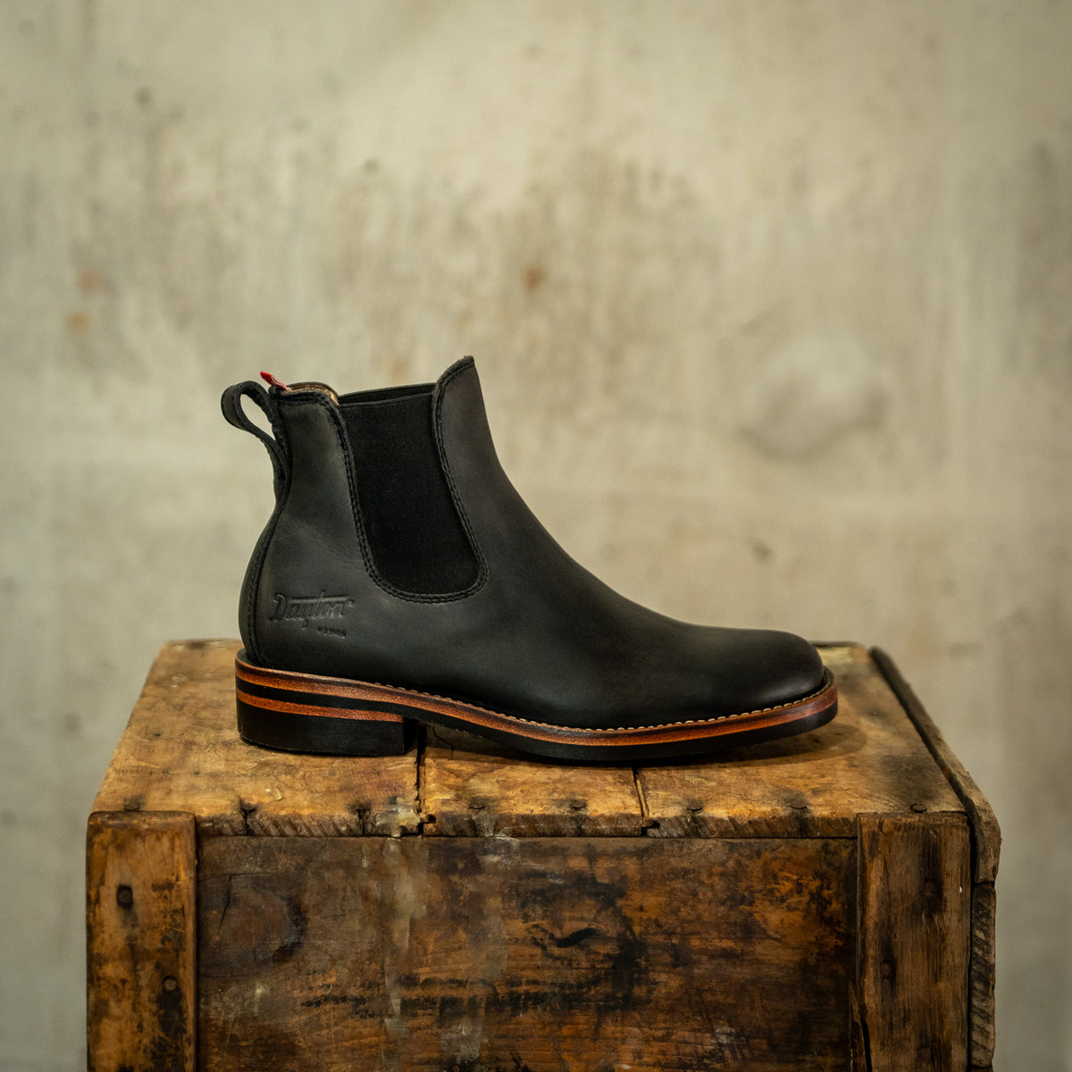 Whole-cut Chelsea Boot Charcoal Nubuck - Natural Edge