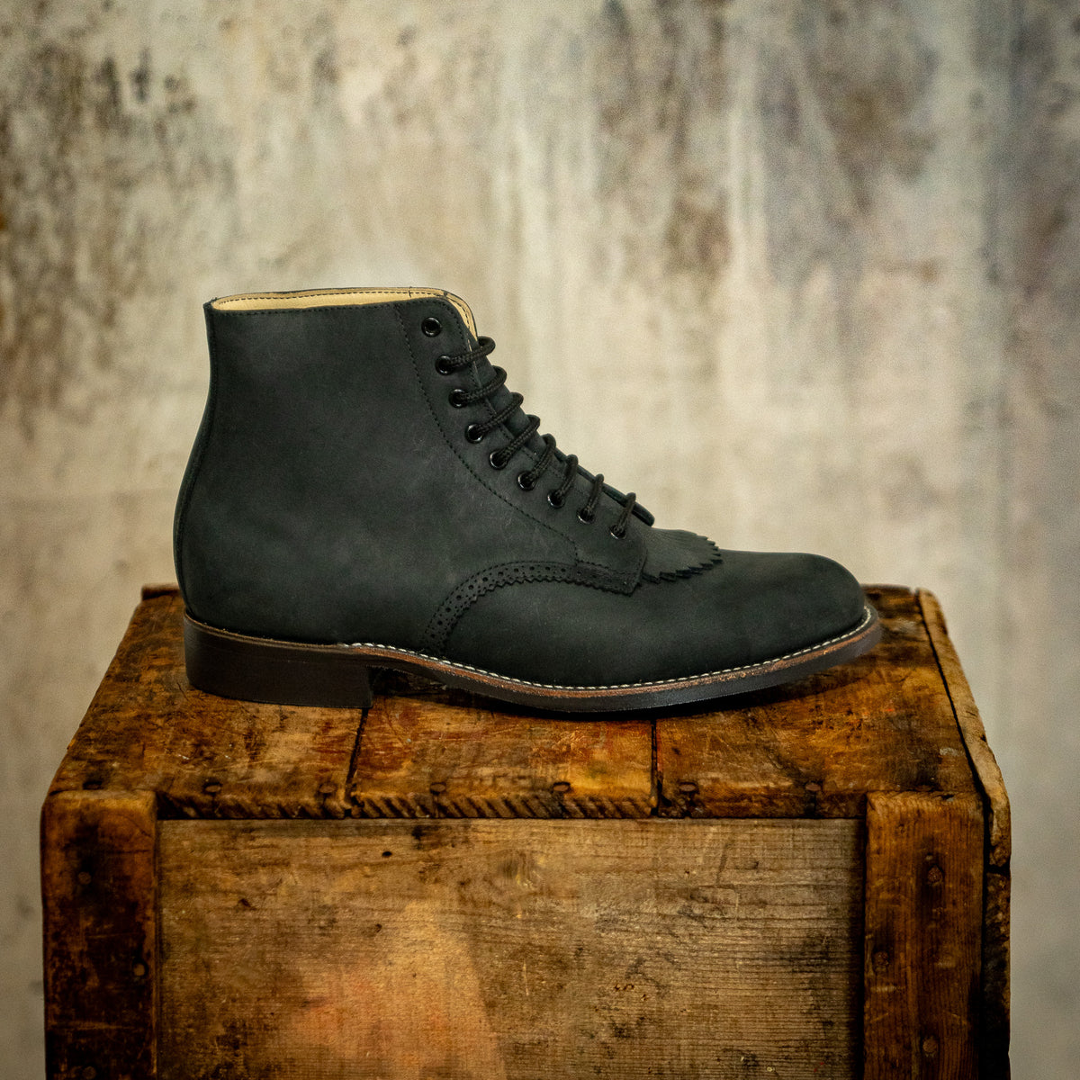 ReBoot - Parade Brogue Charcoal Nubuck  - 10 EEE