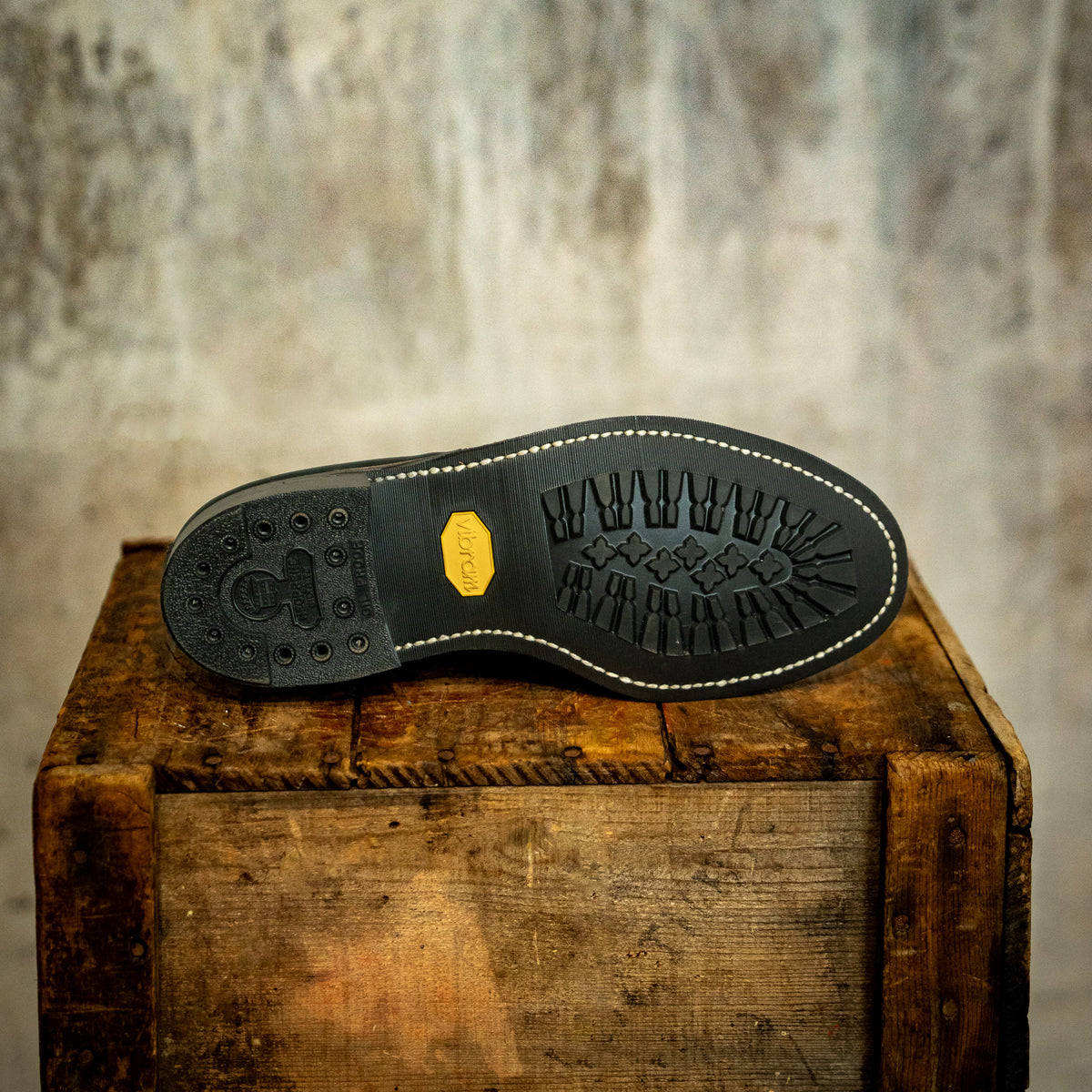 ReBoot - Parade Brogue Charcoal Nubuck  - 10 EEE