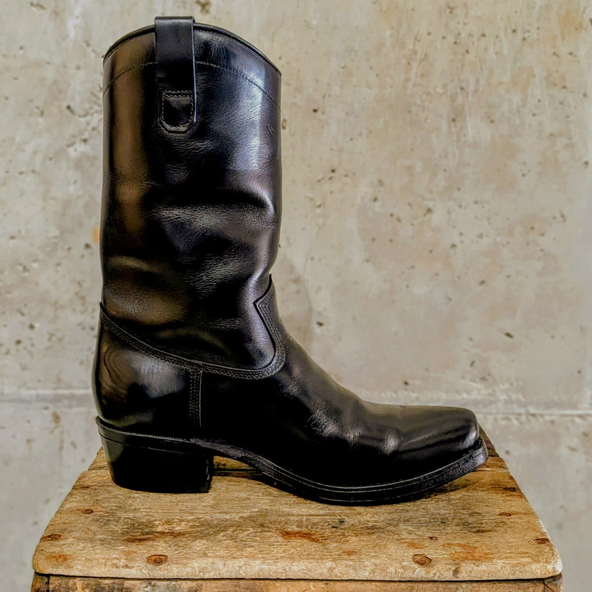 ReBoot - Heritage Black Beauty - 9.5 E