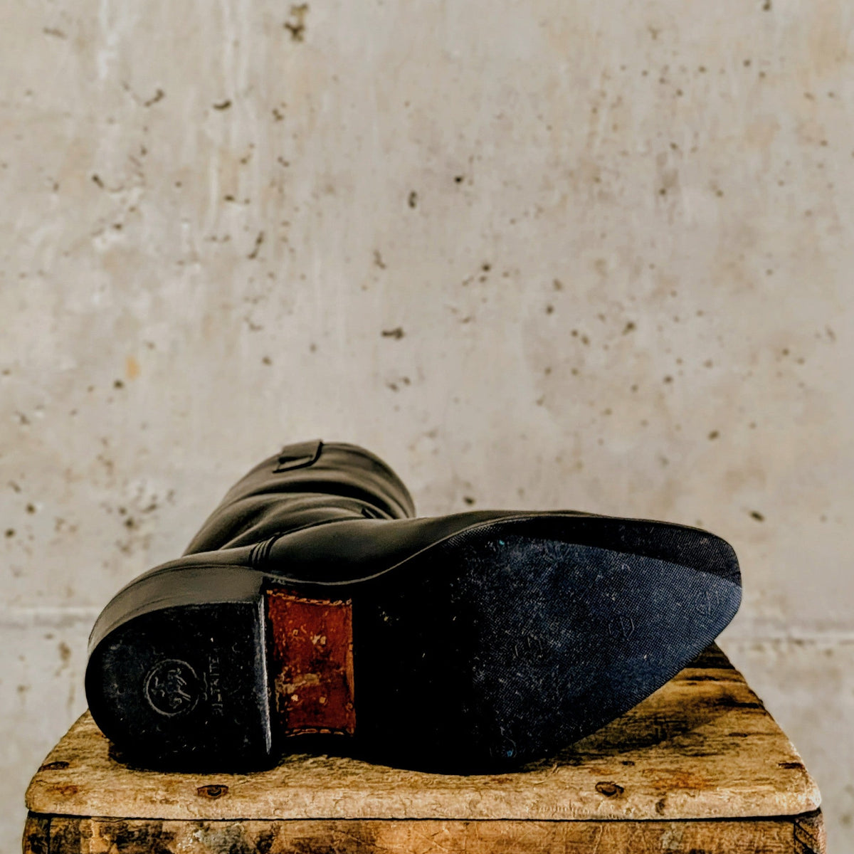 ReBoot - Heritage Black Beauty - 9.5 E